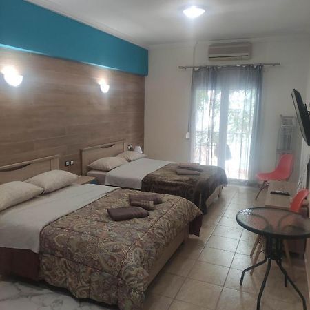G M 3 Rooms Kentpo In The Heart Of The City Лариса Экстерьер фото