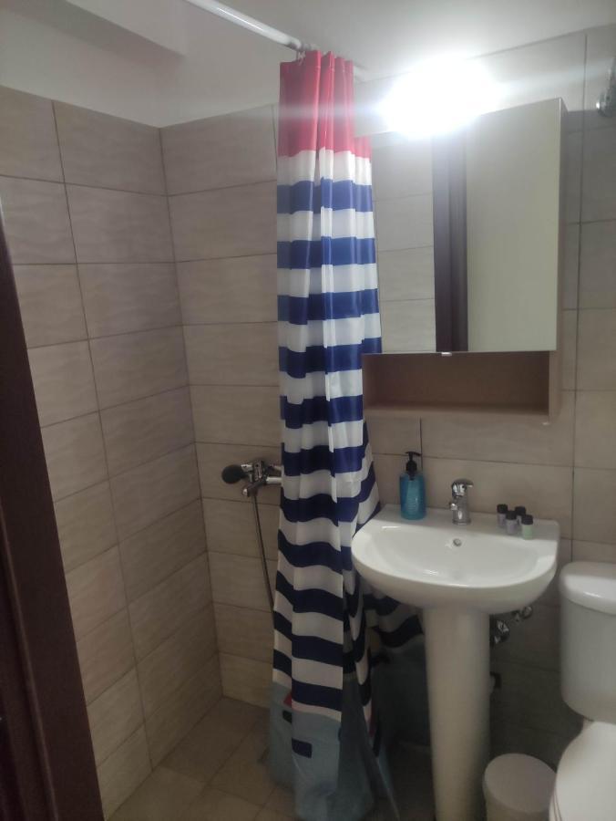G M 3 Rooms Kentpo In The Heart Of The City Лариса Экстерьер фото