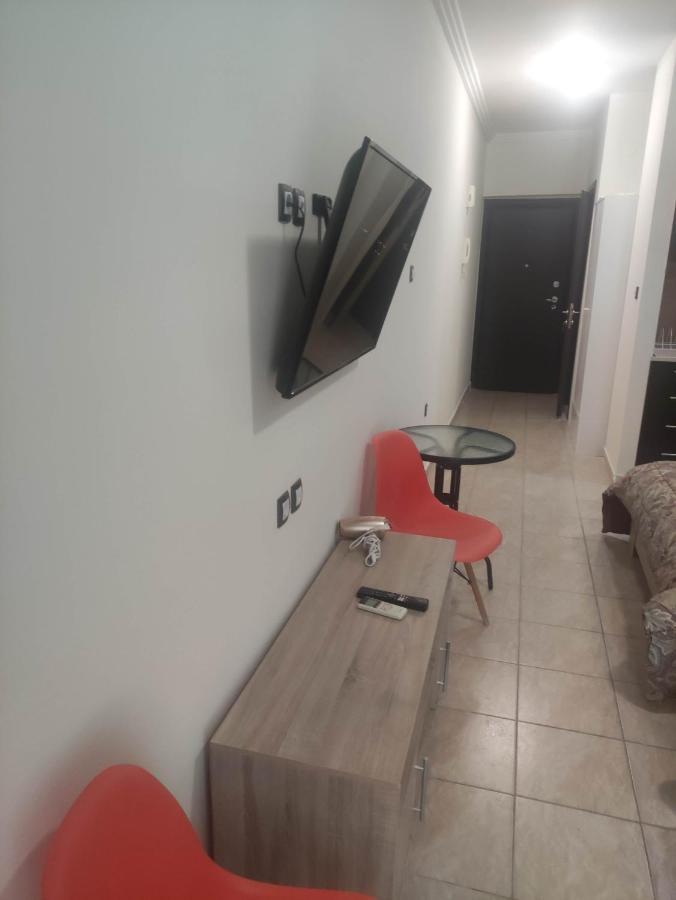 G M 3 Rooms Kentpo In The Heart Of The City Лариса Экстерьер фото